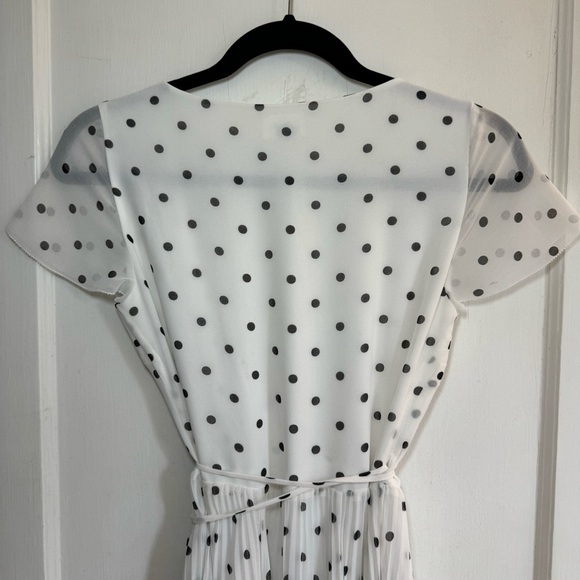 Aritzia Wilfred Beaune Pleated Polka Dot Wrap Dress - Picture 5 of 10